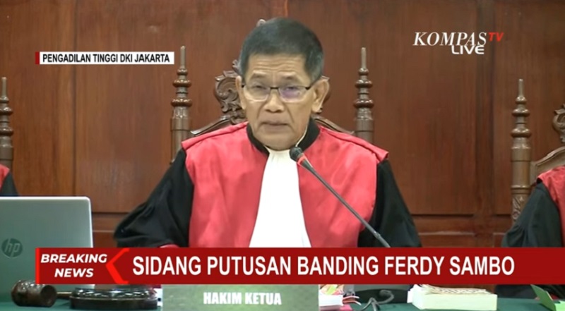 Majelis Hakim Penngadilan Tinggi DKI Jakarta menolak banding Fersdy Sambo. (Foto: Tangkapan Layar)