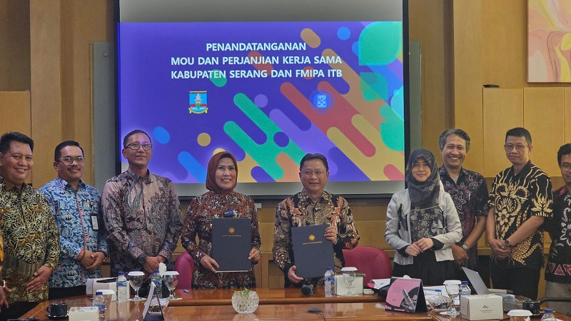Penandatangan MOU dan Perjanjian Kerjasama Kabupaten Serang dengan FMIPA ITB. (Foto: RMN-Komat)