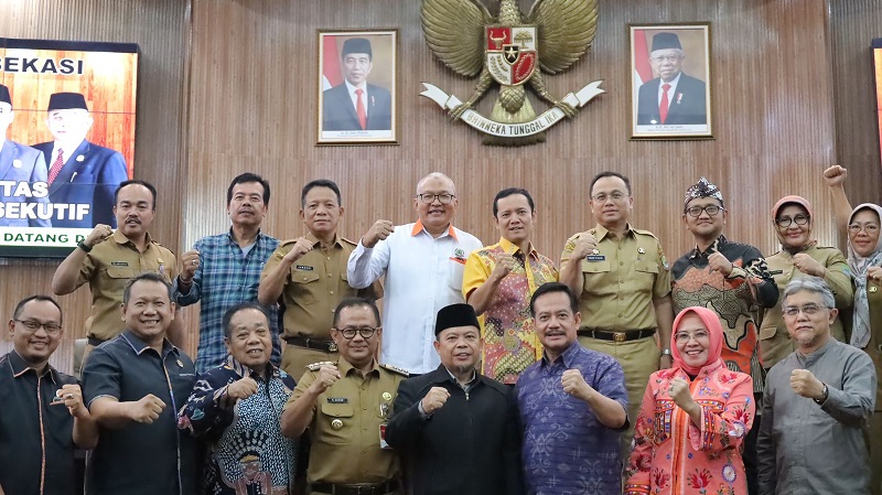 Rapat koordinasi DPRD Kota Bekasi dengan Pj Walikota Bekasi bahas berbagai isu. (Foto: Dok Pemkot)