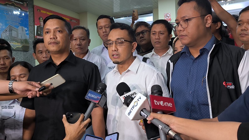 Aiman Witjaksono selesai diperiksa penyidik Ditkrimsus Polda Metro Jaya. (Foto: Disway)