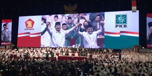 Ketua Umum Gerindra Prabowo Subianto dengan Ketua Umum PKB Muhaimin Iskandar saat kesepakatan menjalin koalisi/Repro