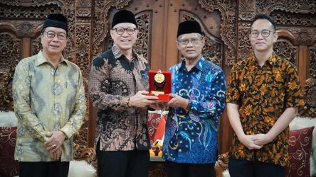 Silaturahmi Pengurus Pusat Persatuan Islam Tionghoa Indonesia (PITI)  ke Gedung Pusat Dakwah Muhammadiyah, Menteng Raya/Repro