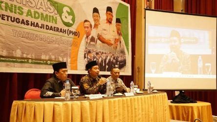 Dirjen PHU Hilman Latirf dalam acara Sinkronisasi dan Rapat Teknis Admin Seleksi Calon Petugas Haji Daerah di Jakarta/Kemenag