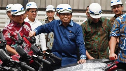 Anggota Komisi VI DPR RI Herman Khaeron mendukung transisi industri kendaraan berbasis tenaga listrik/Dok. DPR