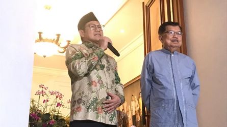 Ketua Umum PKB Muhaimin Iskandar memberikan keterangan pers terkait kunjungan ke politisi senior Golkar, Jusuf Kalla. (Foto: Repro)