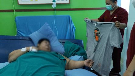 Fajri (27)  pria berbobot hampir 300 kilogram dirawat di RSUD Kota Tangerang. (Foto: Dok Pemkot)