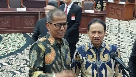 Wakil Ketua MK Saldi Isra dan Ketua MK yang Suhartoyo. (Foto: Repro