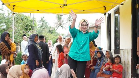 Mantan Walikota Tangsel, Airin Rachmi Diany dinilai paling berpeluang memenangkan Pilgub Banten. (Foto: AMR/RMB)